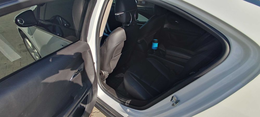 Продам Chevroet Volt 2013 года Плагин Гибрид отличное состояние.