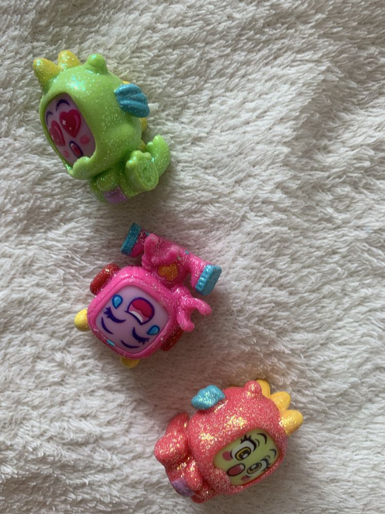 Zestaw 43 figurek Moji pops
