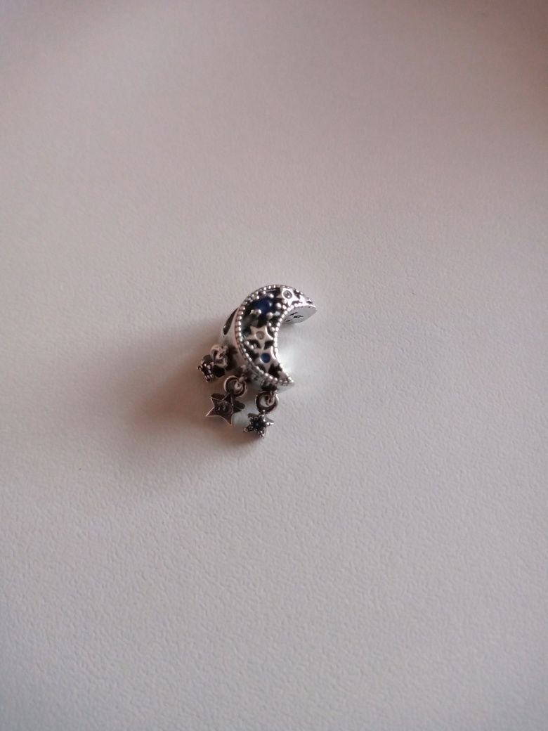 Charms do bransoletek typu Pandora, nowy.