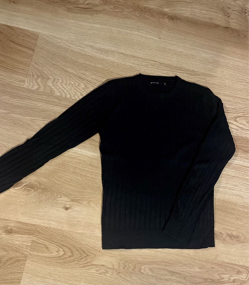 Czarny, dopasowany, prążkowany sweterek, mohito, xxs
