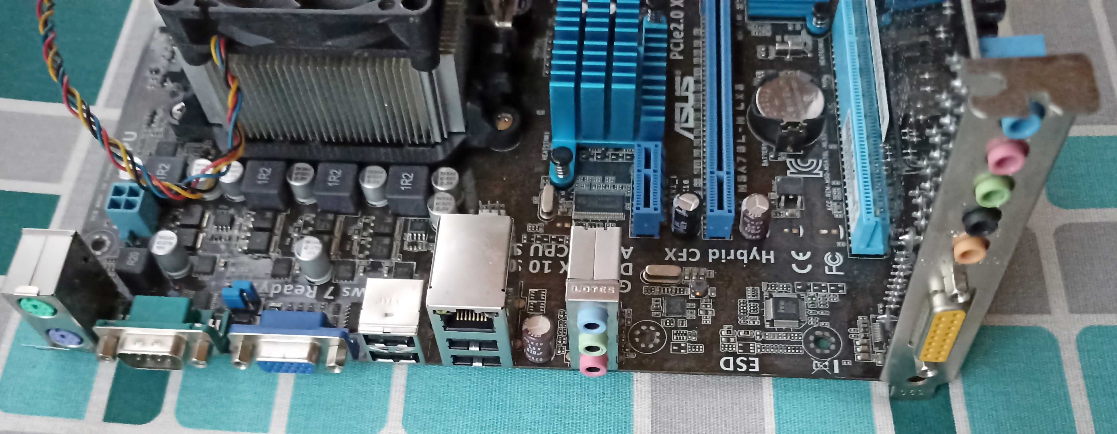Asus M5A78L-M LX3 + FX4300 4ядра 3.8Ghz + Samsung 8 Гб 1600 Mhz AM3+