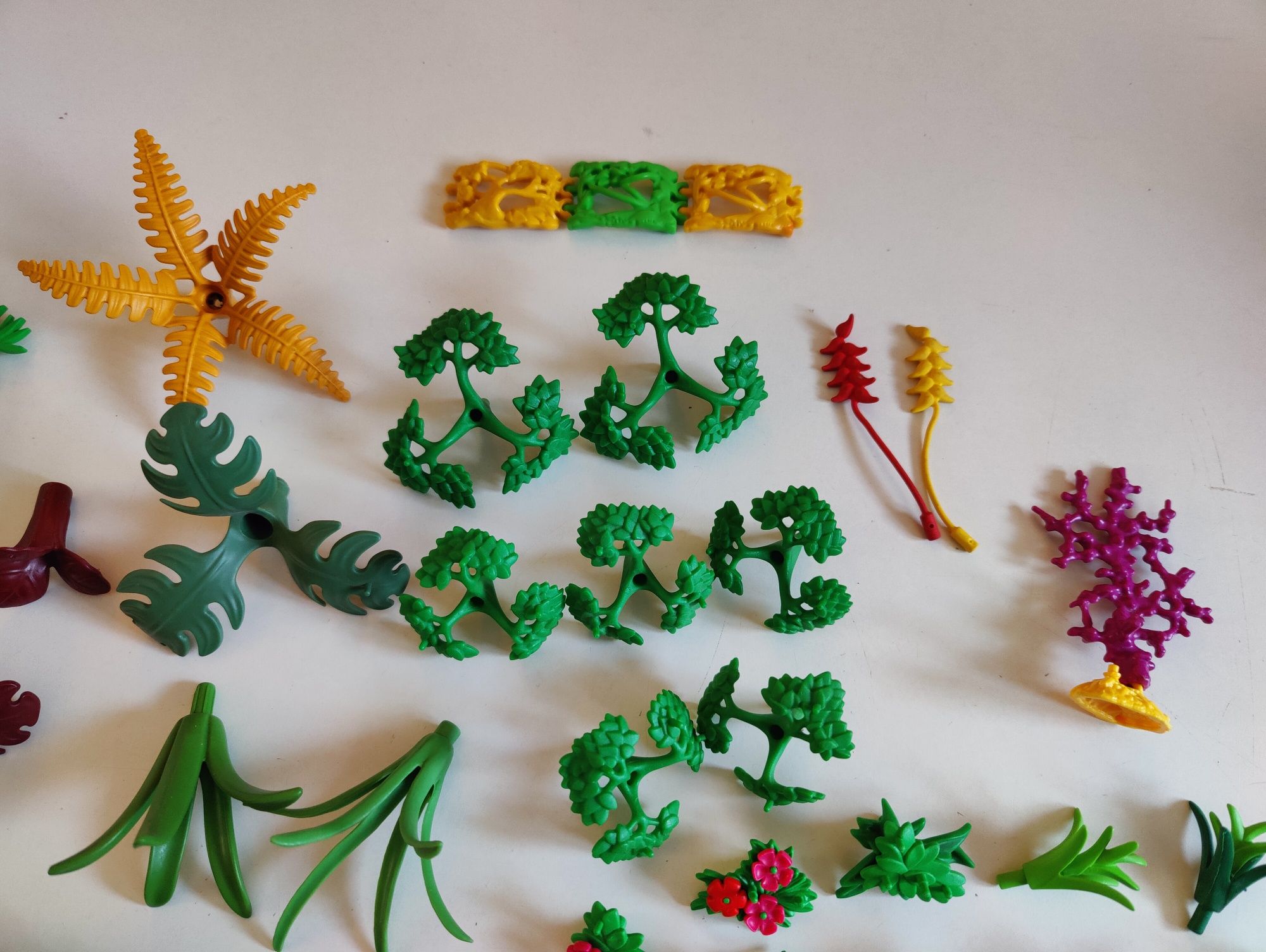 Elementy Playmobil- zwierzęta i rośliny