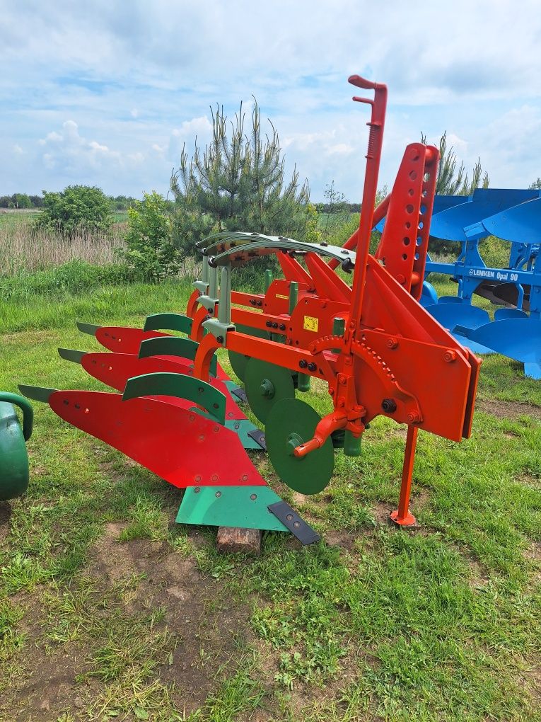 Kverneland 3 корпусний Квернеланд плуг