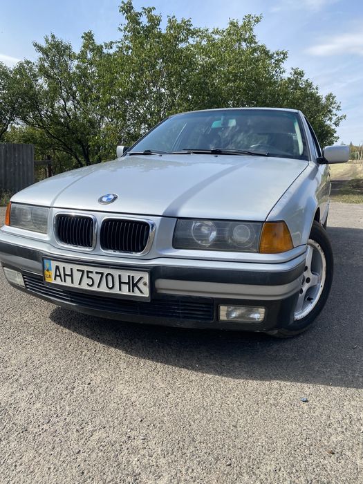 Продам BMW e36 2 л газ/бензин