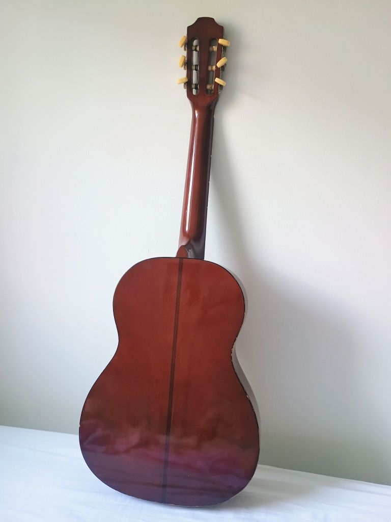 Gitara klasyczna z pokrowcem