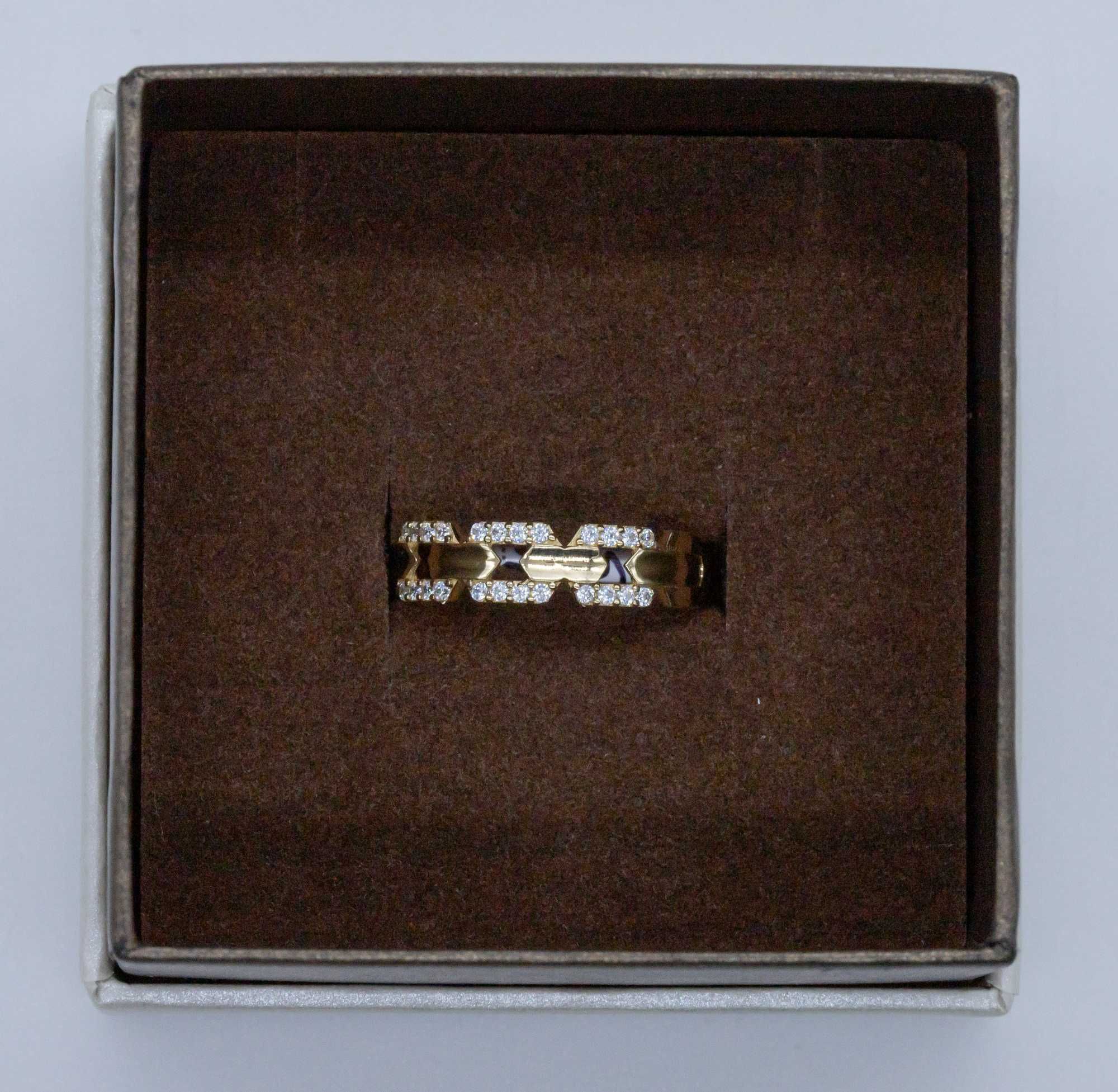 Złoty pierścionek 585 1,89  gram rozmiar 19 NOWY