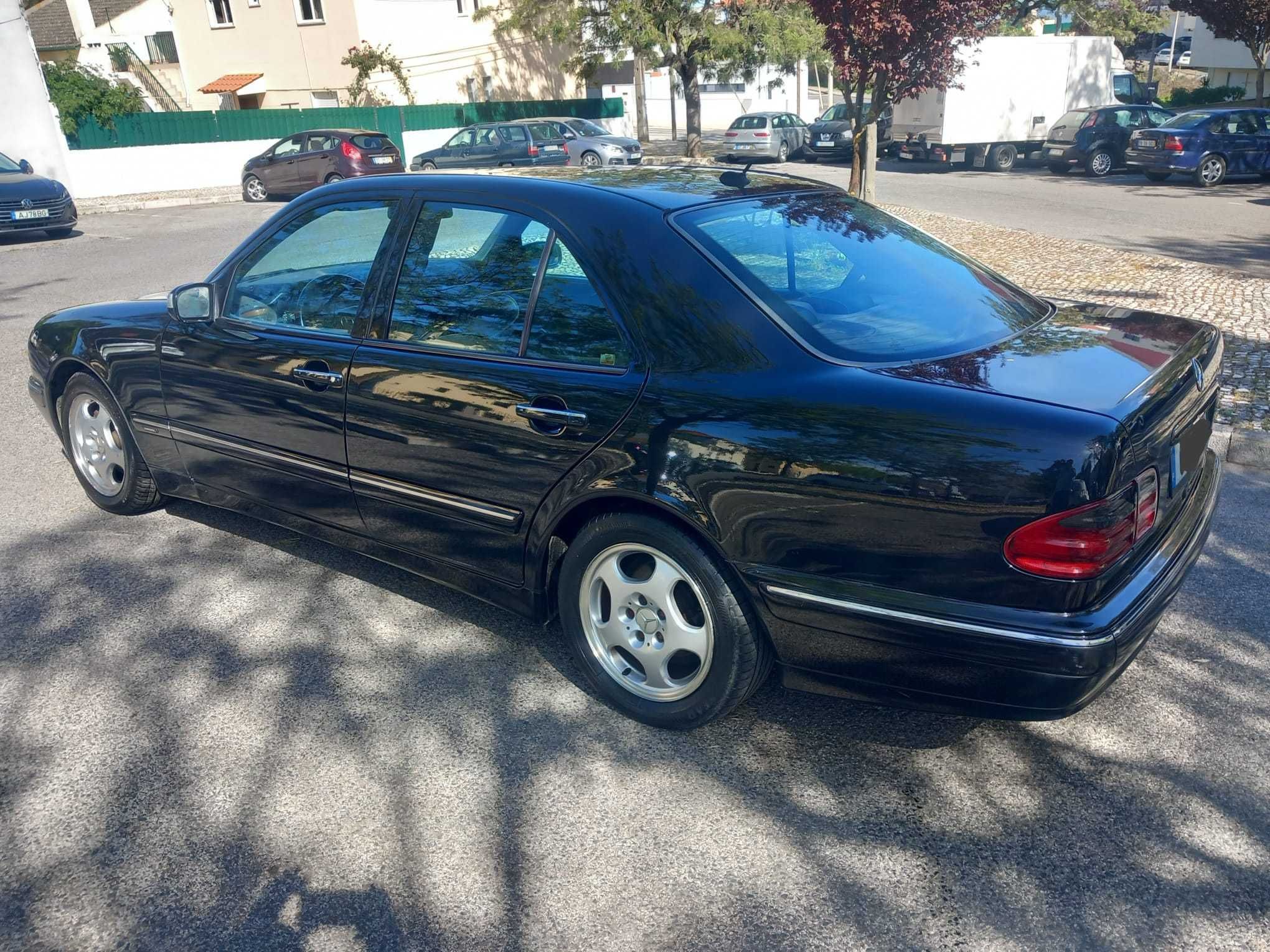 Vendo Mercedes E 220 CDI Avantgard caixa automática