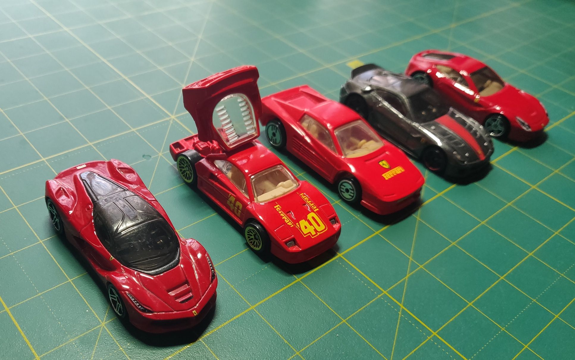 Hot wheels Ferrari