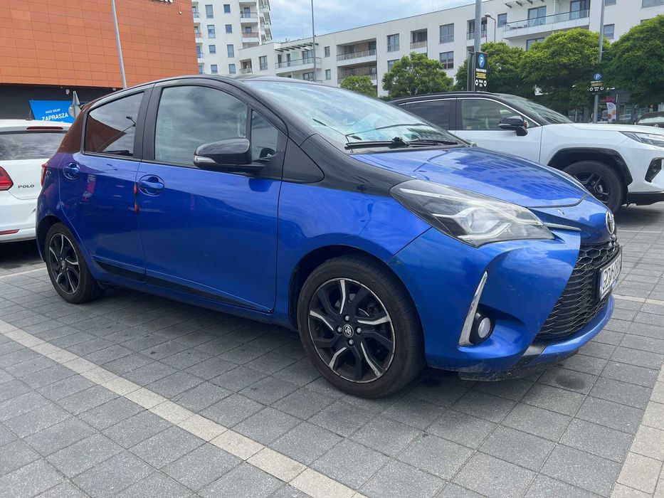 Syndyk sprzeda prawo własności do samochodu osobowego Toyota Yaris