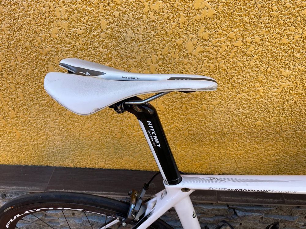 Шоссейный велосипед Scott Foil 40