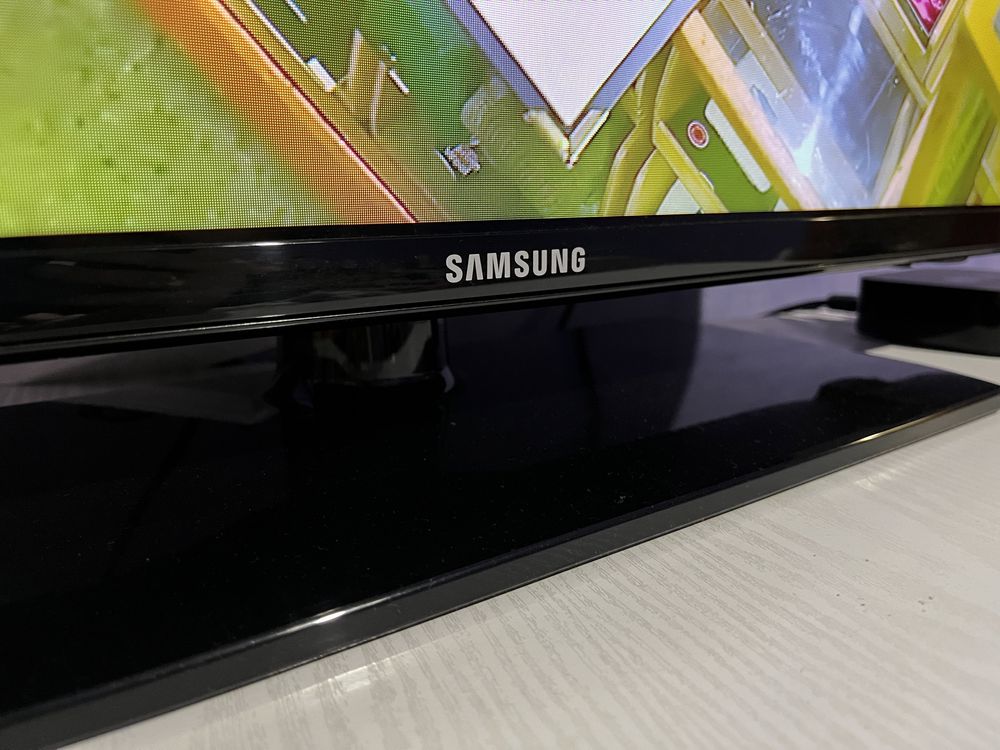 Телевізор Samsung 32’ Full HD, Ідеальний стан!
