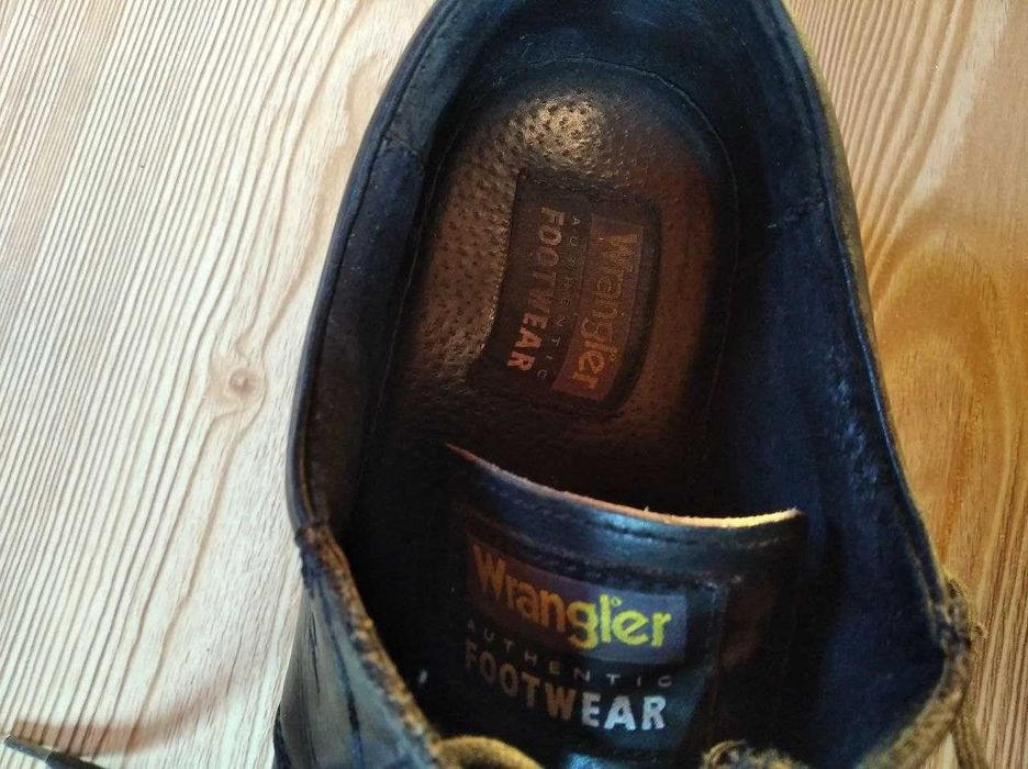 Оригінальні черевики Wrangler