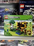 Конструктор LEGO Minecraft Бджолиний будиночок (21241) 254 деталі