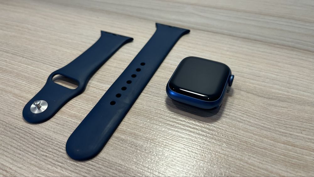 Apple watch 7 41mm granatowy/niebieski