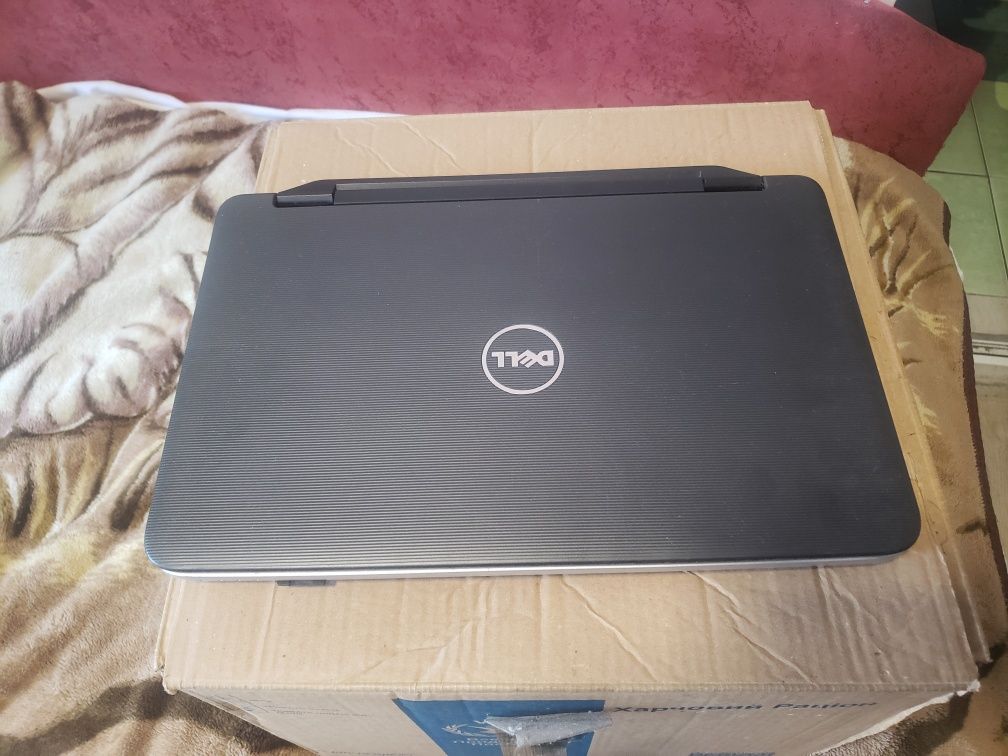 Продам ноутбук Dell 1540