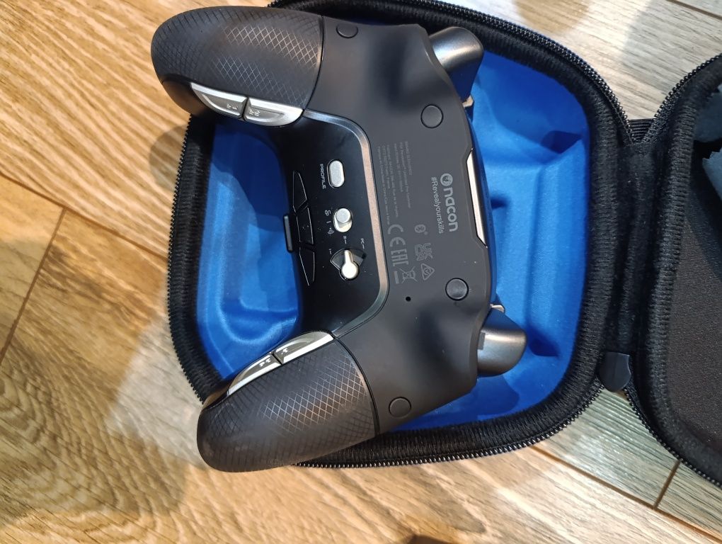 NACON PS4 Revolution Unlimited Pro Controller