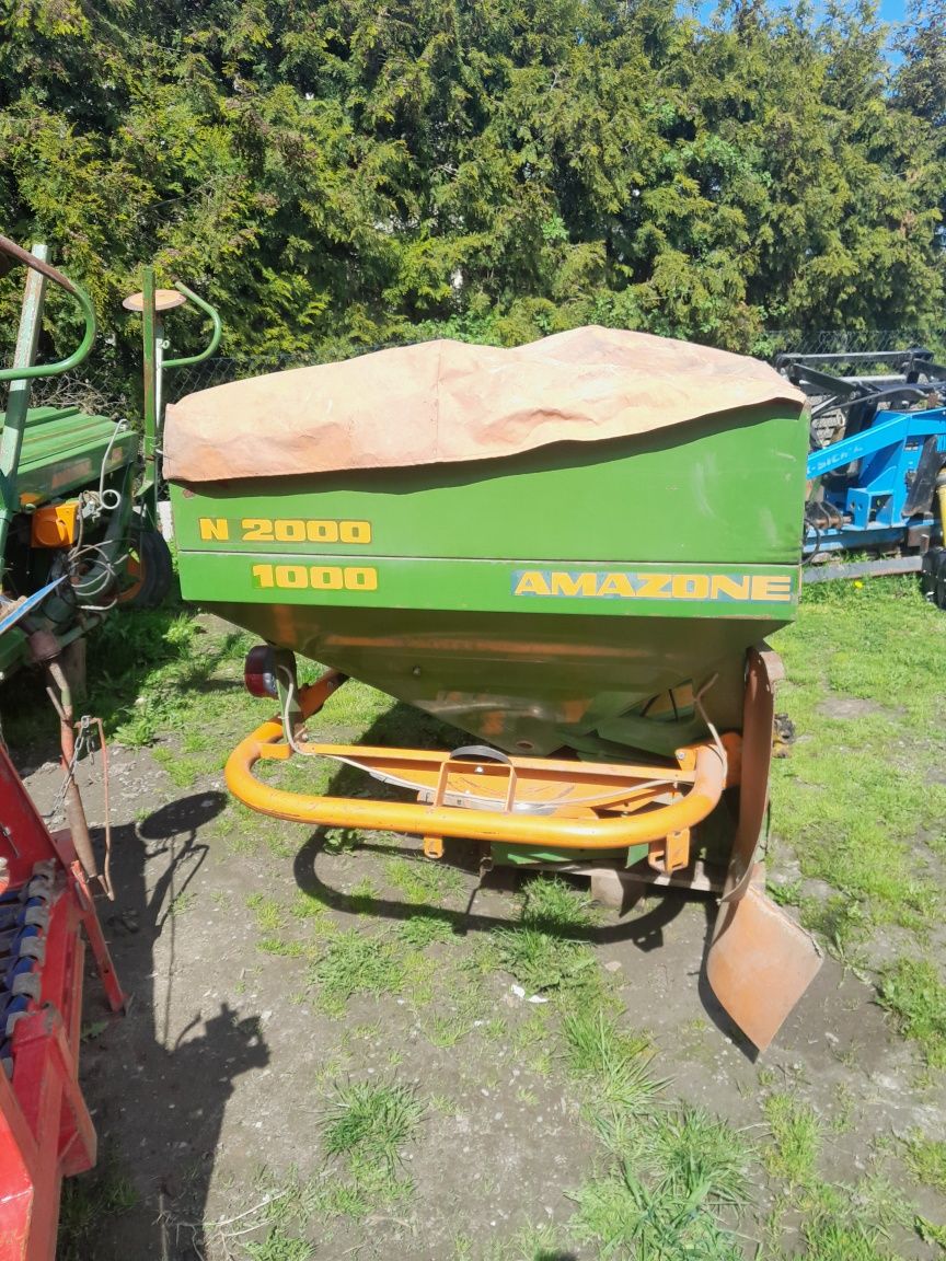 Rozsiewacz nawozów Amazone ZAM 2 tony hydraulika Grass rol 1 tona