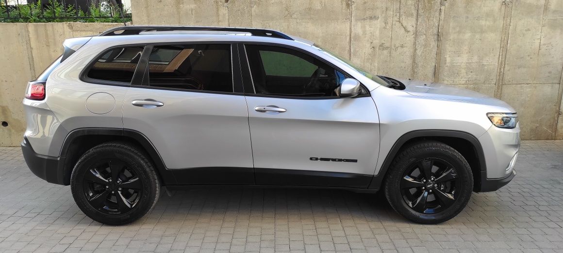 Jeep Cherokee Latitude Plus 2019