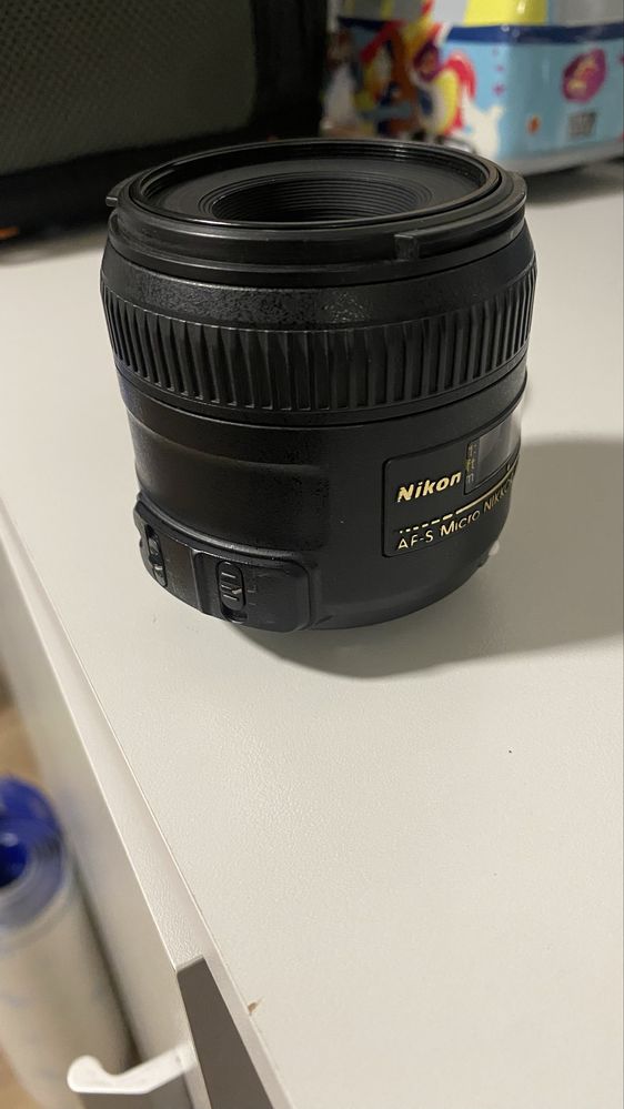 Objetiva Nikon 40mm 2.8