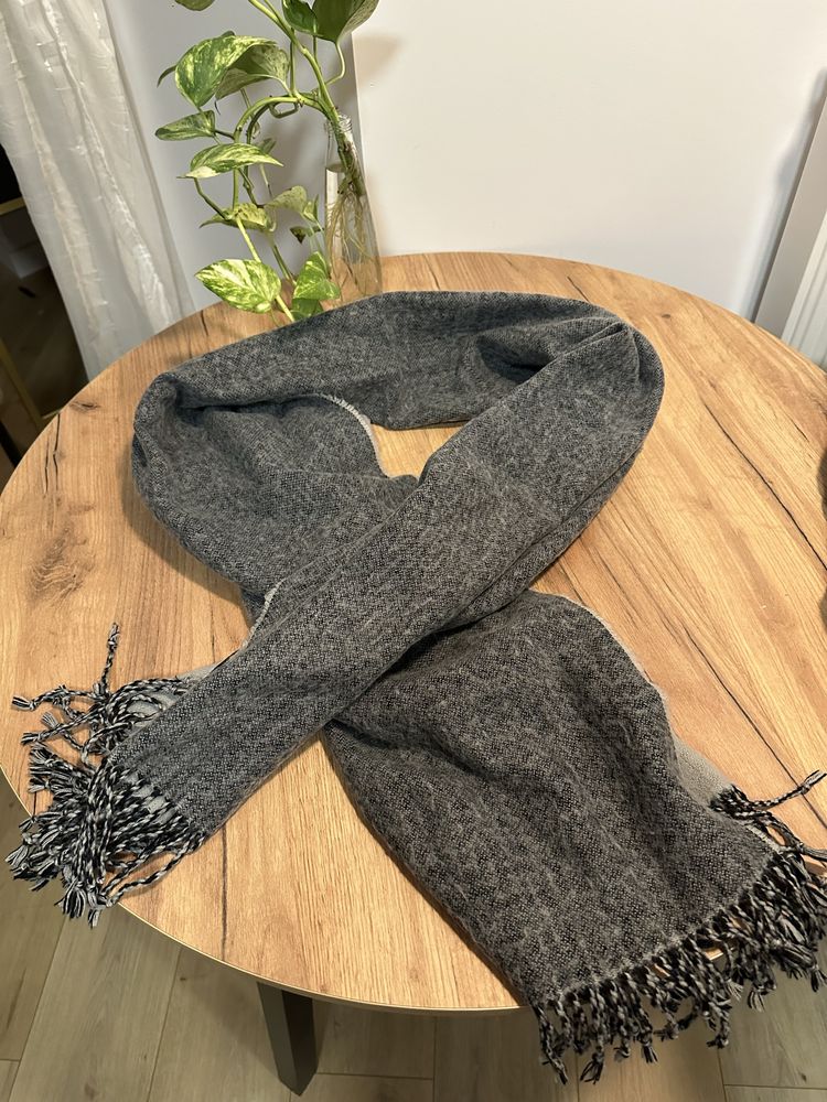 Winter scarf - grey