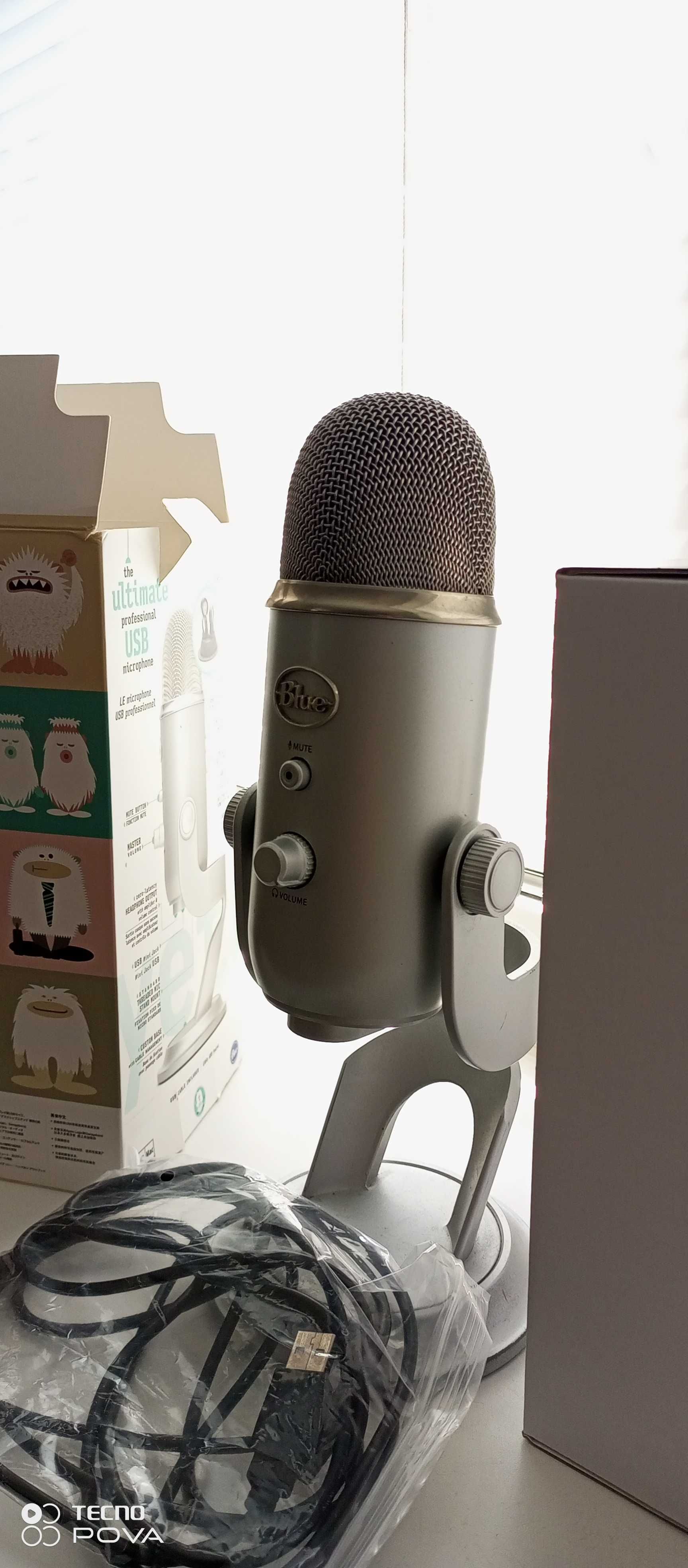 Продам мікрофон Blue yeti