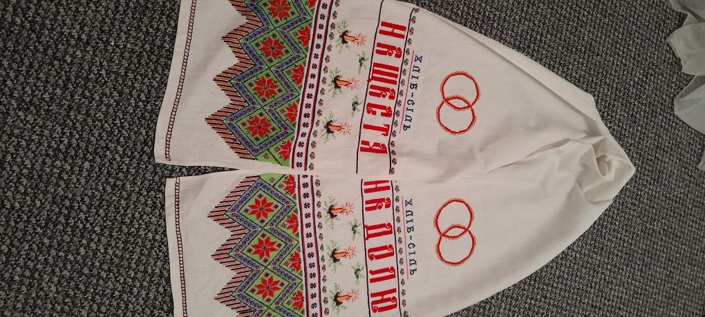 Продам вишитий рушник