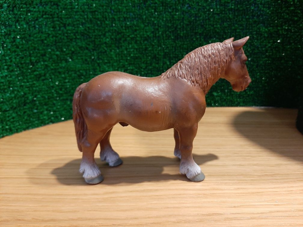 Koń zimnokrwisty wałach Schleich 2000r. 13244