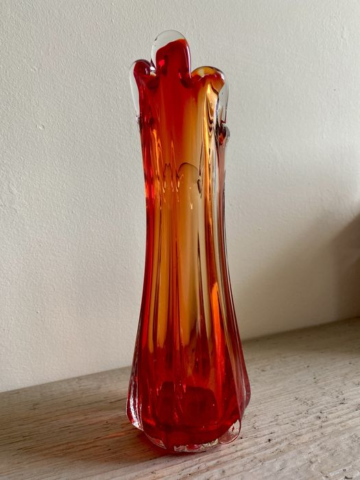 Czerwony wazon Murano