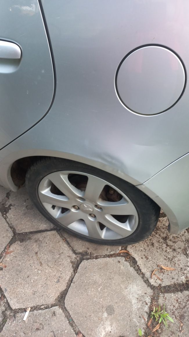 Mitsubishi Colt z30
