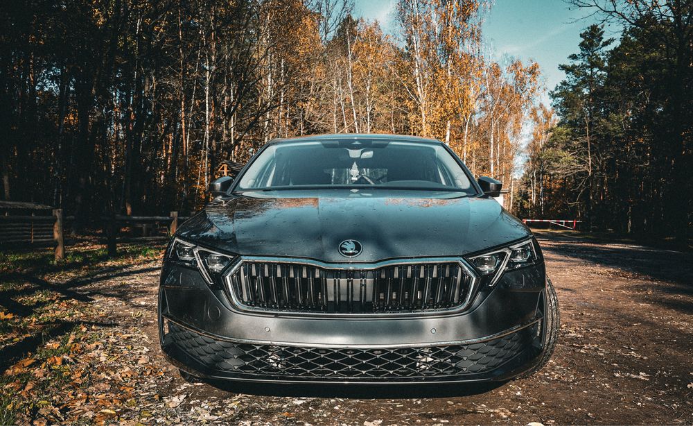 Profesjonalna fotografia samochodu na sprzedaż. Zdjęcia SKODA/AUDI/BWM