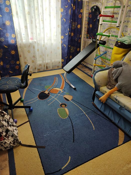 Шкаф+диван+палац,,+гардини тюль та інше