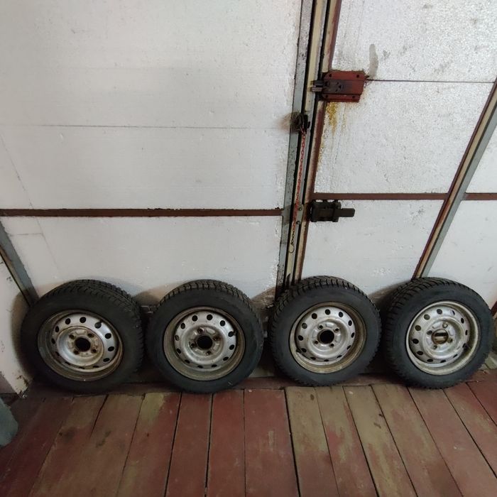 Продам диски з темною 155/70R13