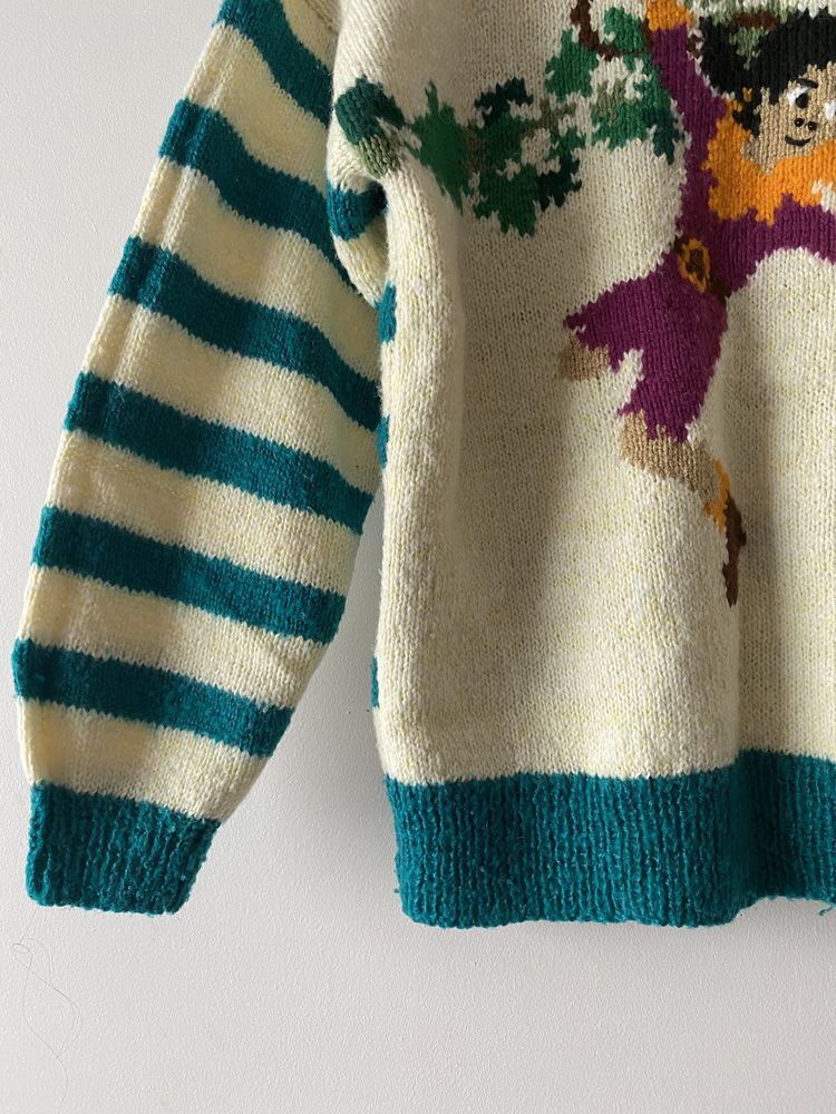 Kolorowy wełniany sweter robin hood