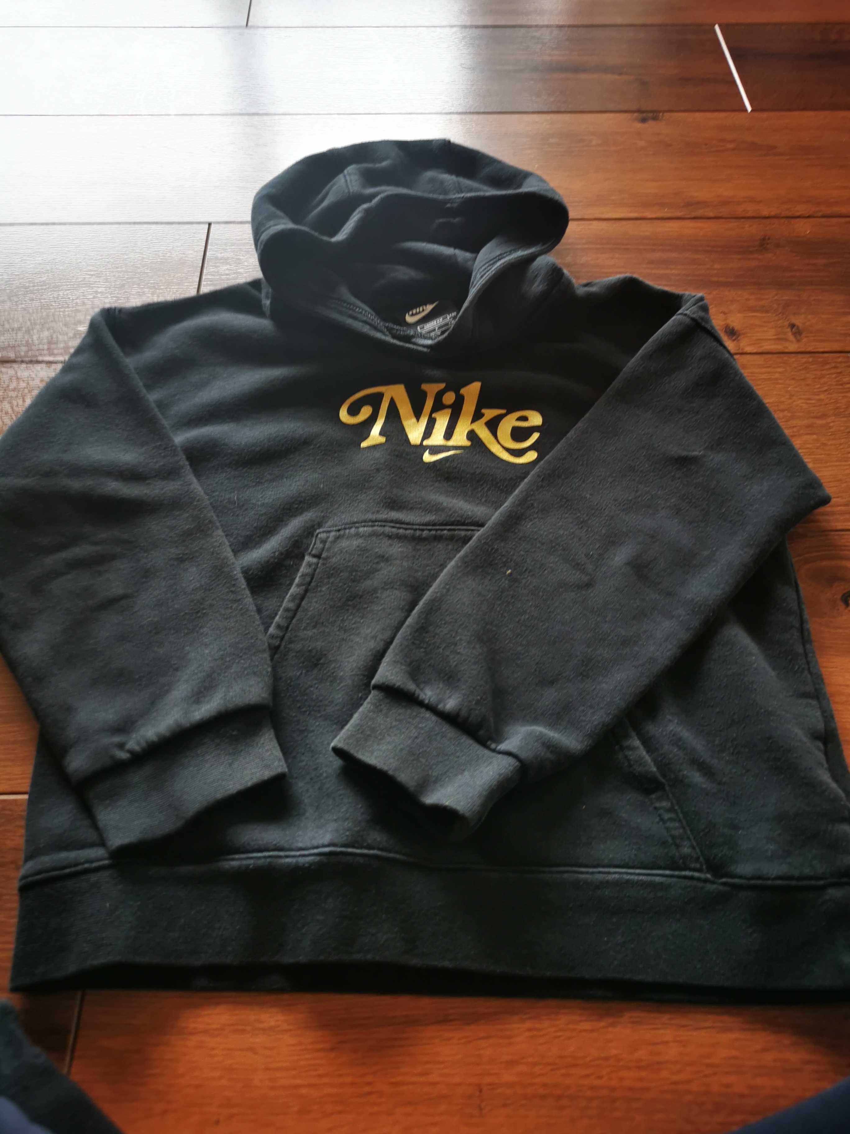 Bluza dziecięca Nike czarna z kapturem 128-137 cm