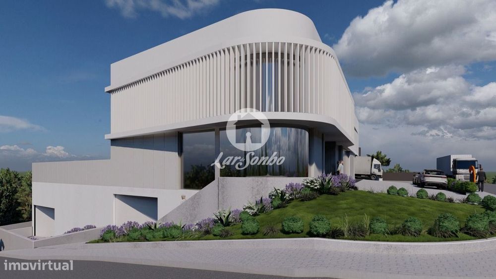 Terreno industrial com projeto aprovado na Trofa