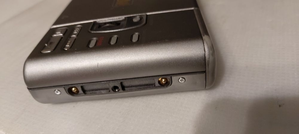 Sony walkman Minidisc MD MZ-R30 com imensos acessórios