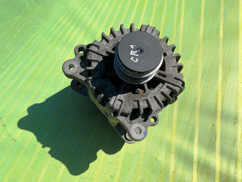 Генератор Volkswagen Touareg CR Туарег ЦР Таурег СР Розборка