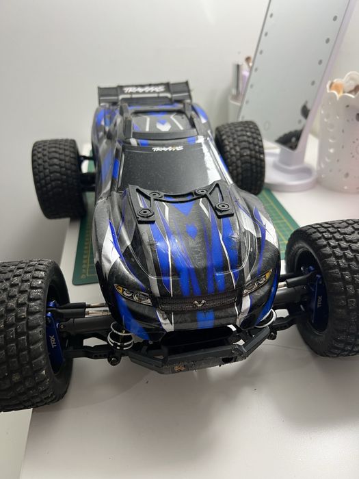 Traxxas rustler ultimate 1/10
