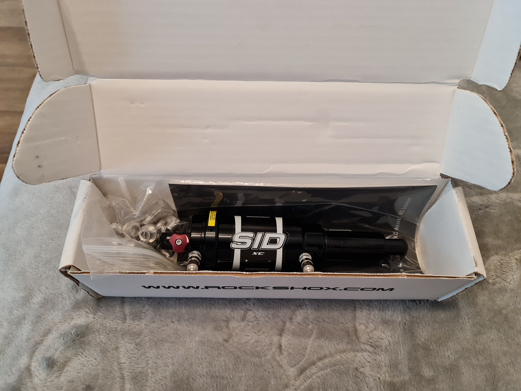 Nowy damper Rock Shox SID XC 190mm