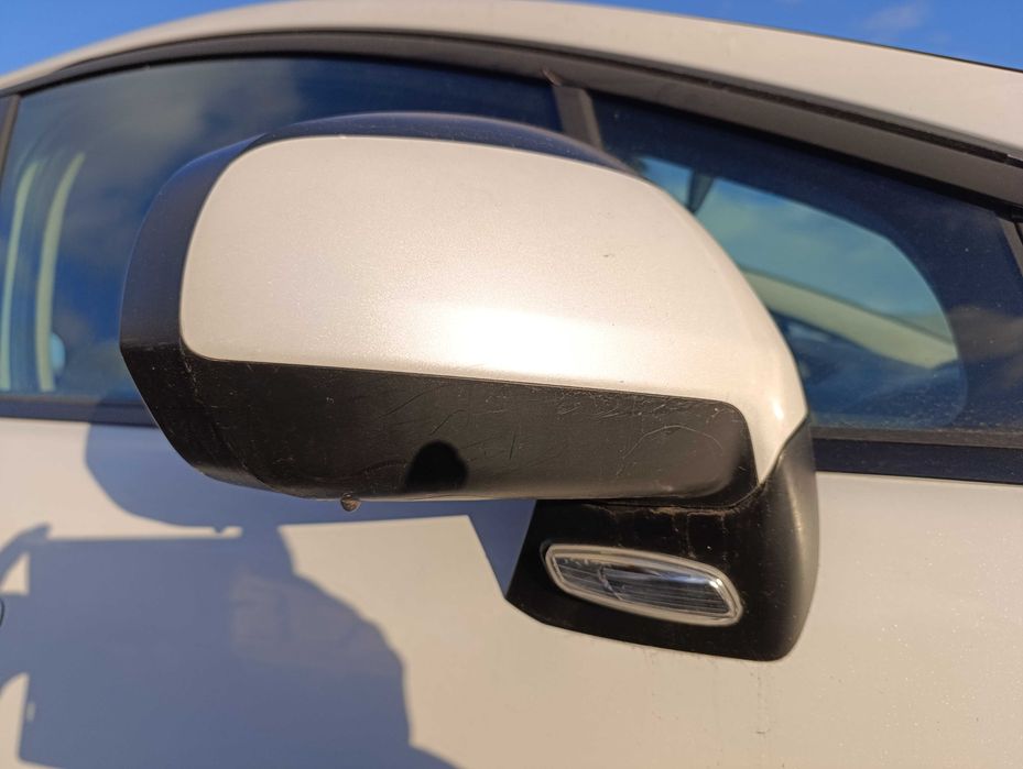 Peugeot 5008 lusterko lewe prawe kwed części