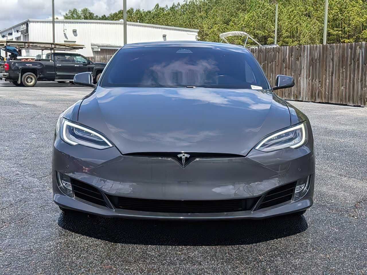 Tesla Model S 2019