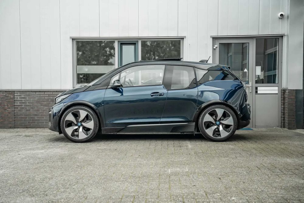 BMW i3      2019