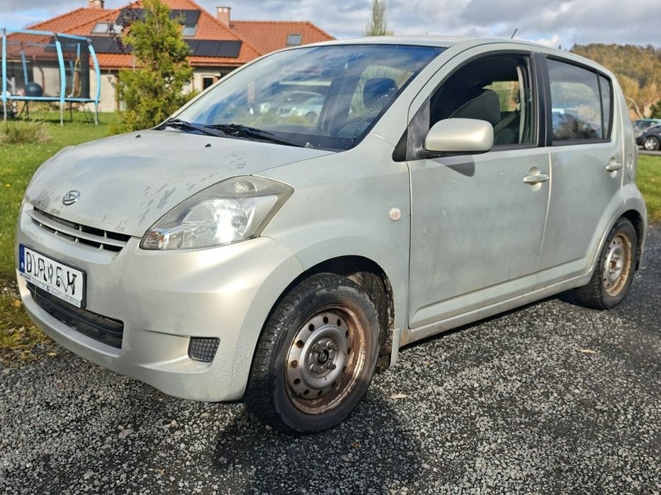 Daihatsu Sirion Daihatsu sirion 1,0