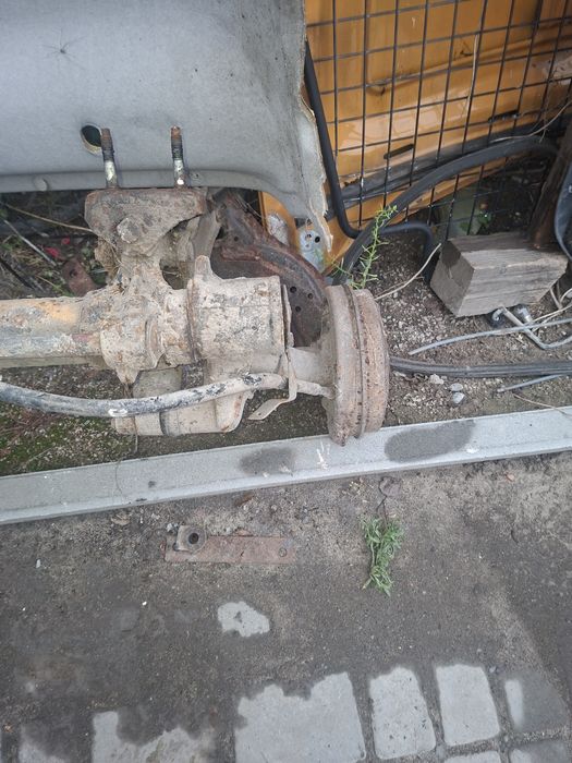 Задня балка Пежо 205,309