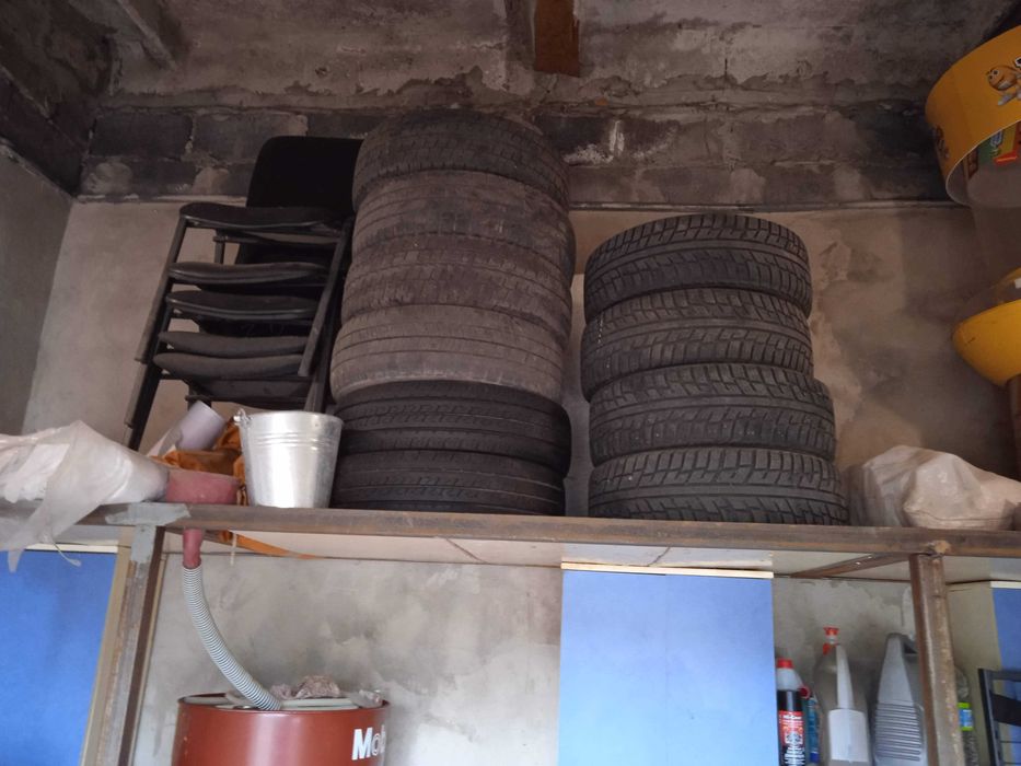 Продам большой гараж