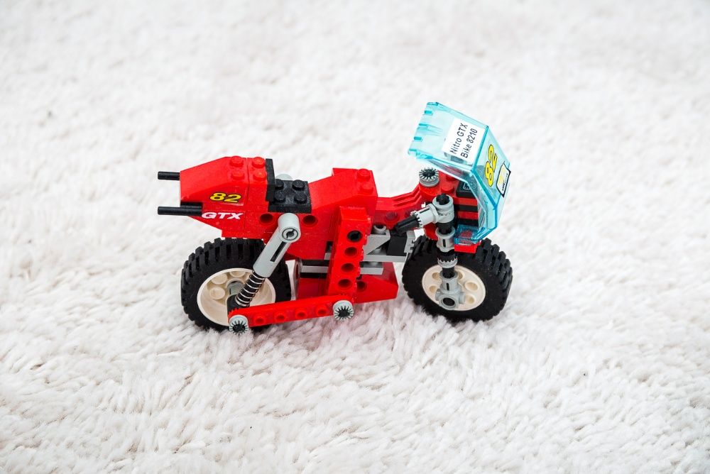 Kolekcjonerskie Lego Technic Nitro GTX Bike 8210