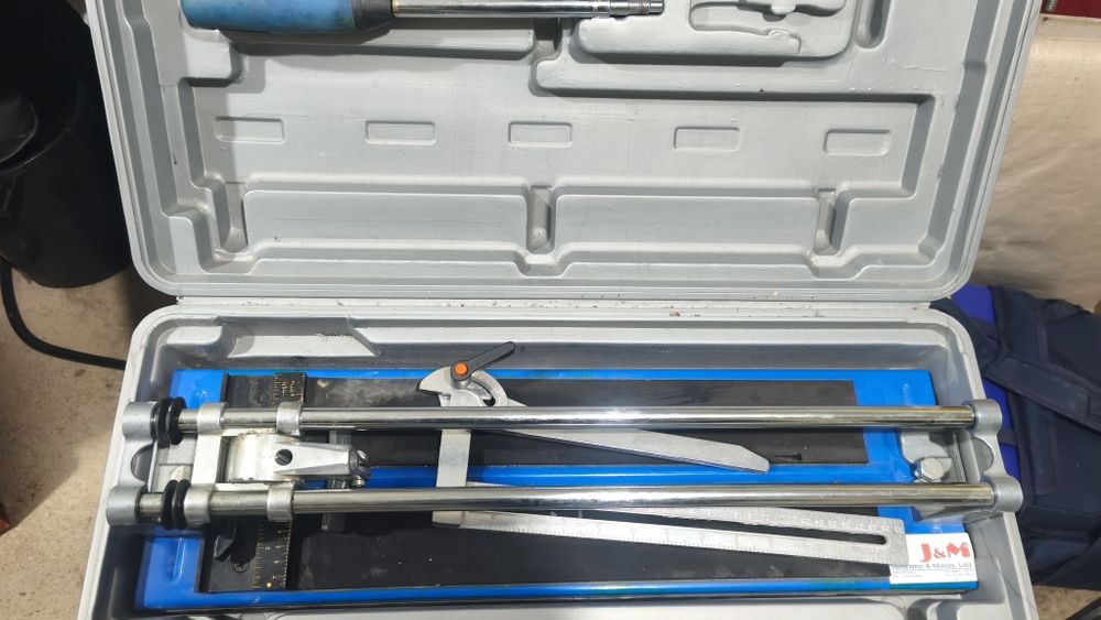 Vendo máquina de cortar ladrilho