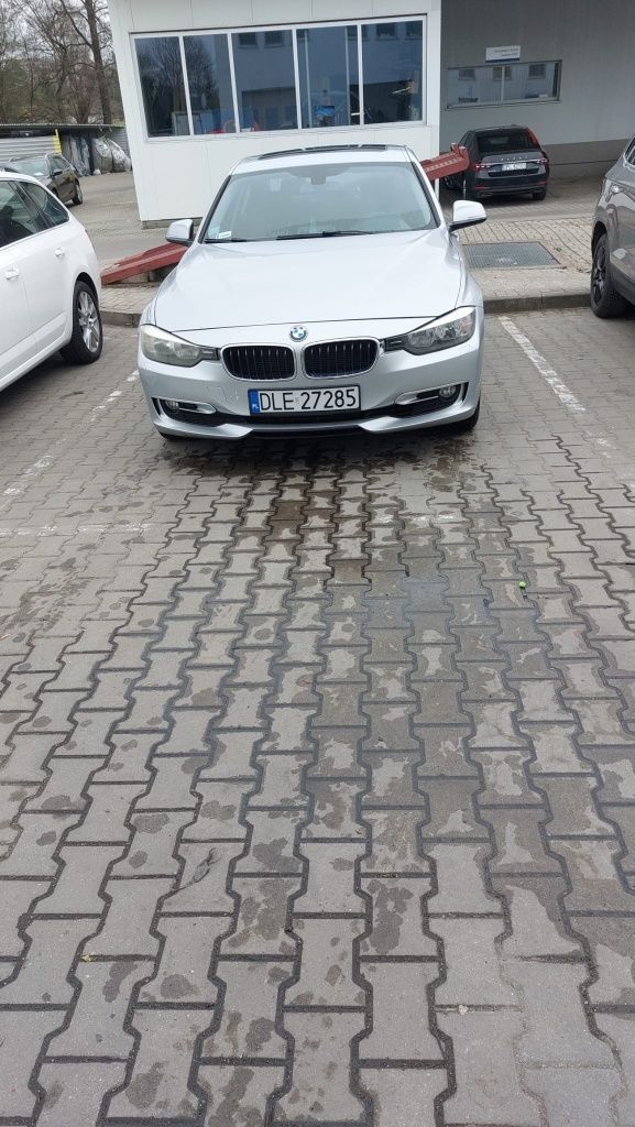 BMW F30 328i 2012