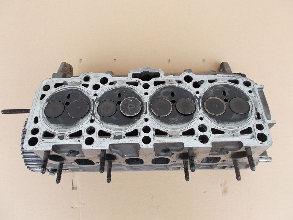 Головка блока Volkswagen T5 1.9 tdi Volkswagen Caddy 1.9tdi ГБЦ T5 1.9