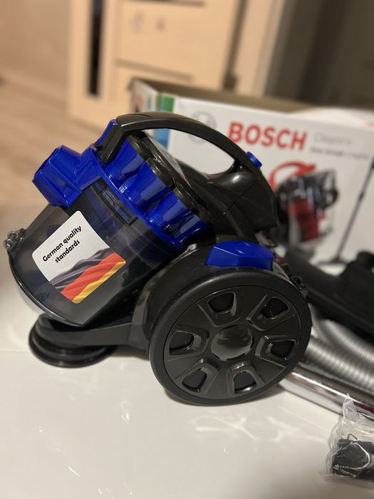 Пилосос Bosch 2000W синій